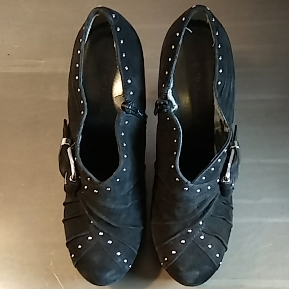BCBG Black Suede Platform Pump Heels Size 6.5M
